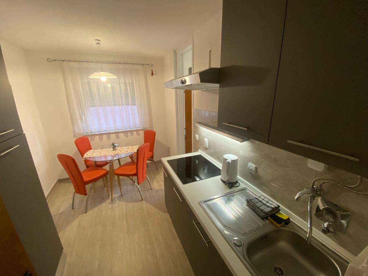 Apartman Valentic วิงโคฟซี ภายนอก รูปภาพ