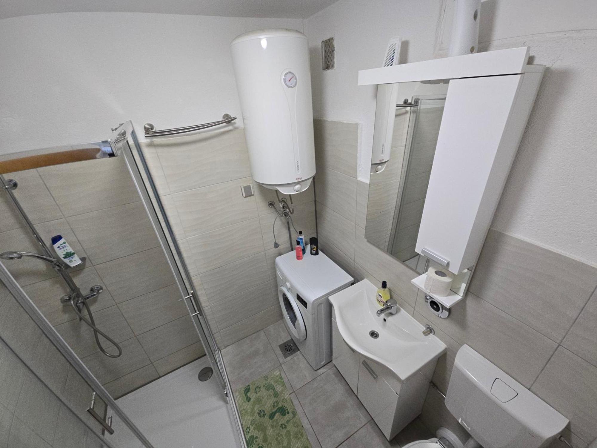 Apartman Valentic วิงโคฟซี ภายนอก รูปภาพ